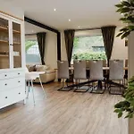 Feriehus Traumfabrik Eifel Mit Sauna & Whirlpool