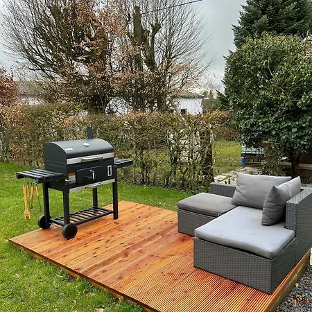 Traumfabrik Eifel Mit Sauna & Whirlpool Prázdninový dům *