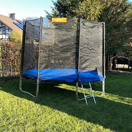 Traumfabrik Eifel Mit Sauna & Whirlpool *