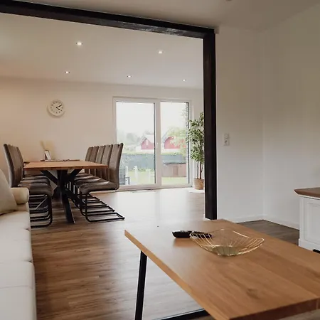 Traumfabrik Eifel Mit Sauna & Whirlpool Prázdninový dům *