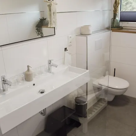 Traumfabrik Eifel Mit Sauna & Whirlpool * מונשאו