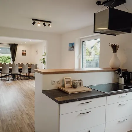 Prázdninový dům Traumfabrik Eifel Mit Sauna & Whirlpool