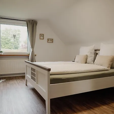 Traumfabrik Eifel Mit Sauna & Whirlpool *