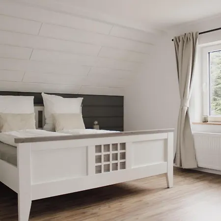 Traumfabrik Eifel Mit Sauna & Whirlpool Prázdninový dům *