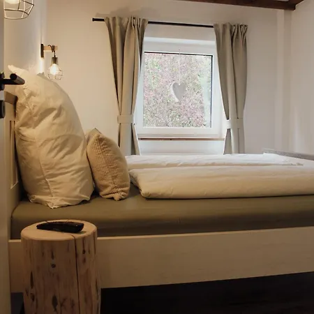 Prázdninový dům Traumfabrik Eifel Mit Sauna & Whirlpool *