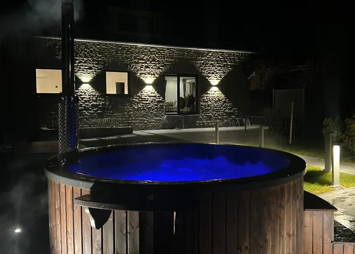 Traumfabrik Eifel Mit Sauna & Whirlpool Hébergement de vacances Montjoie