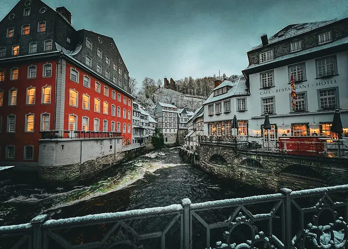 Traumfabrik Eifel Mit Sauna & Whirlpool *