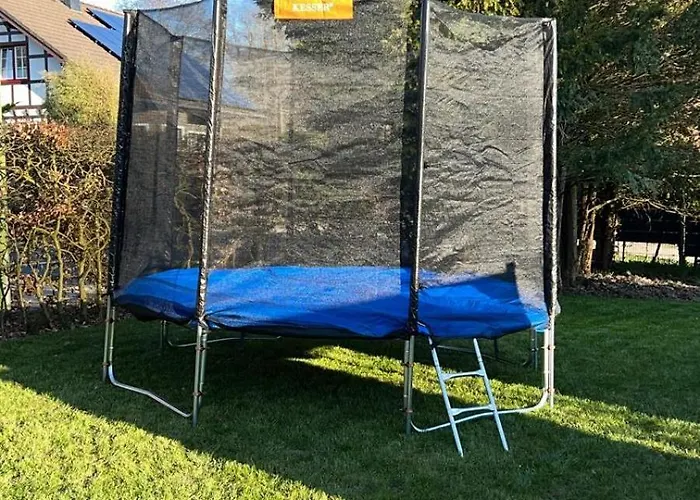 Traumfabrik Eifel Mit Sauna & Whirlpool *