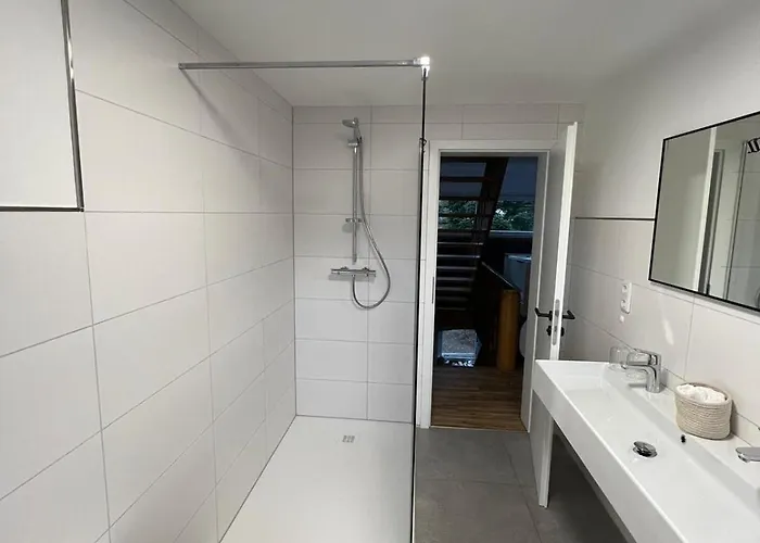 Traumfabrik Eifel Mit Sauna & Whirlpool Hébergement de vacances Montjoie