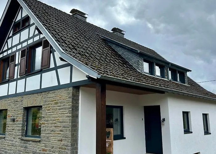 Traumfabrik Eifel Mit Sauna & Whirlpool مونشاو