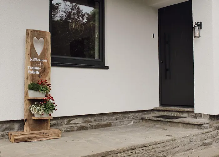 Traumfabrik Eifel Mit Sauna & Whirlpool * Montjoie