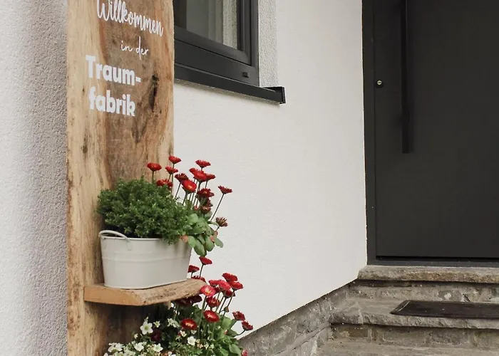 Traumfabrik Eifel Mit Sauna & Whirlpool بيت للعطل مونشاو