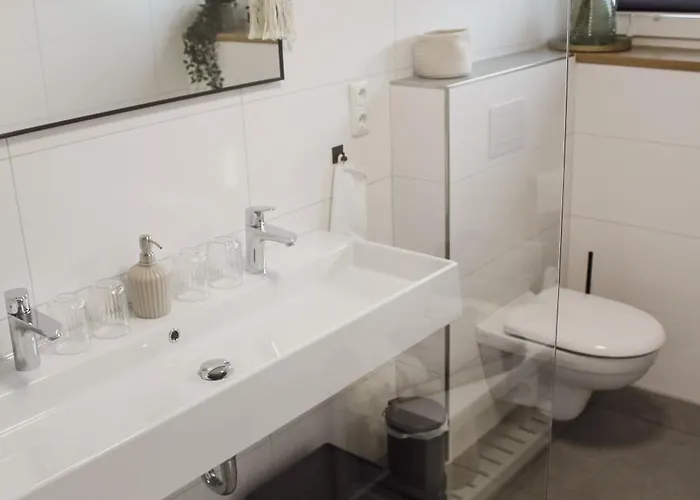 Traumfabrik Eifel Mit Sauna & Whirlpool * مونشاو