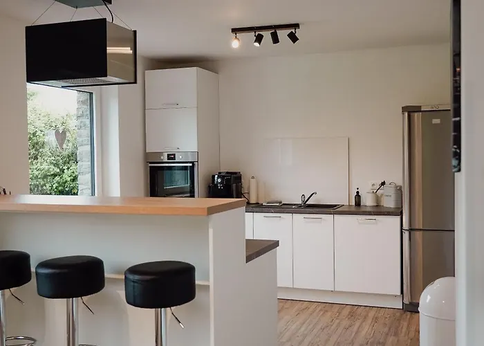 Traumfabrik Eifel Mit Sauna & Whirlpool *